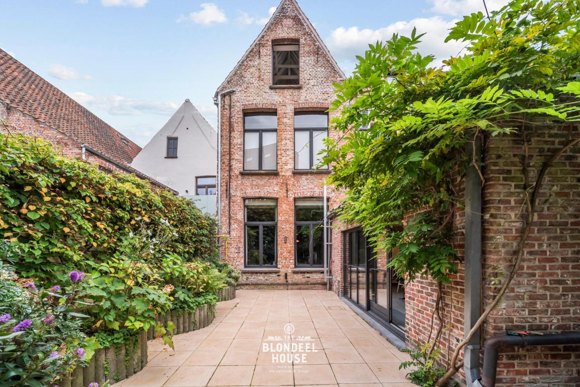 Bed & Breakfast The Blondeel House Brugge Center Eksteriør bilde